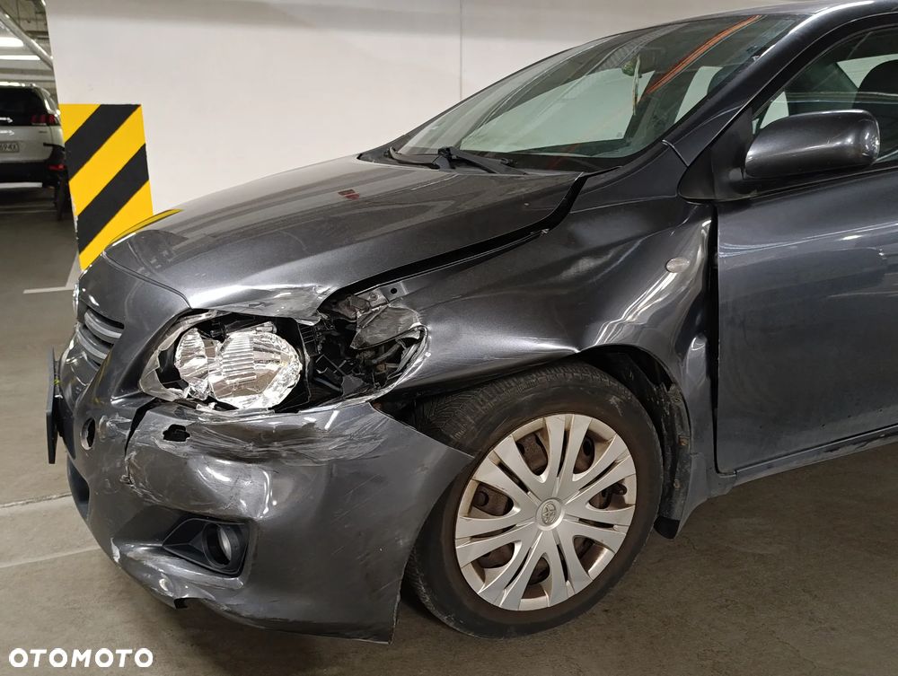Toyota Corolla 1.6 Luna - 6