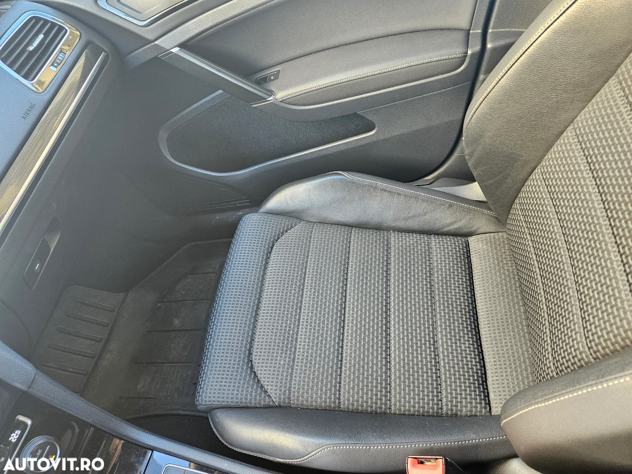 Volkswagen Golf 2.0 TDI DPF BMT DSG Highline - 10