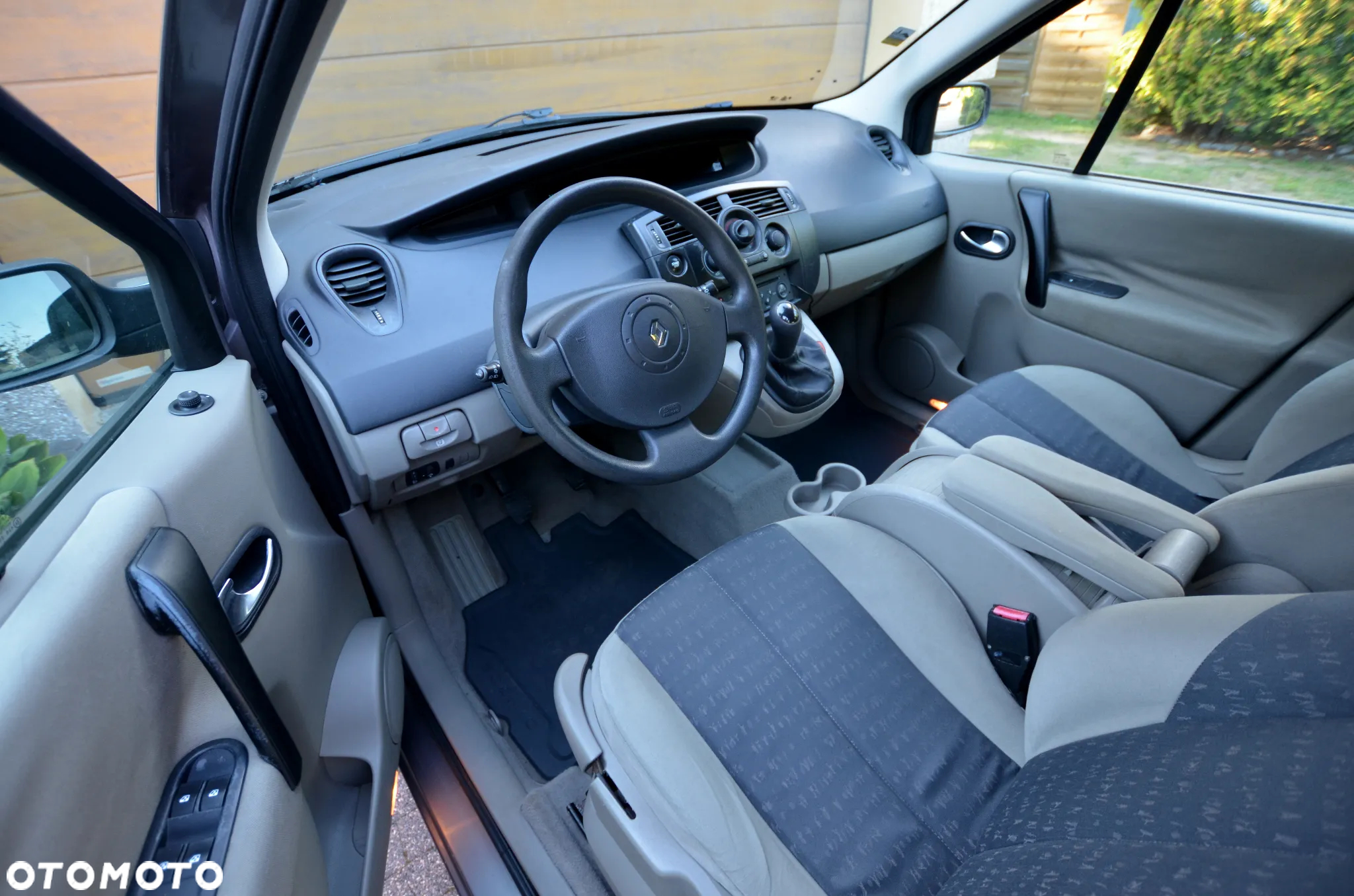 Renault Scenic 1.6 16V Avantage - 5