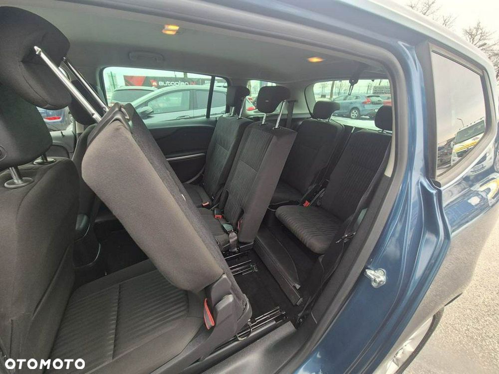 Opel Zafira - 31