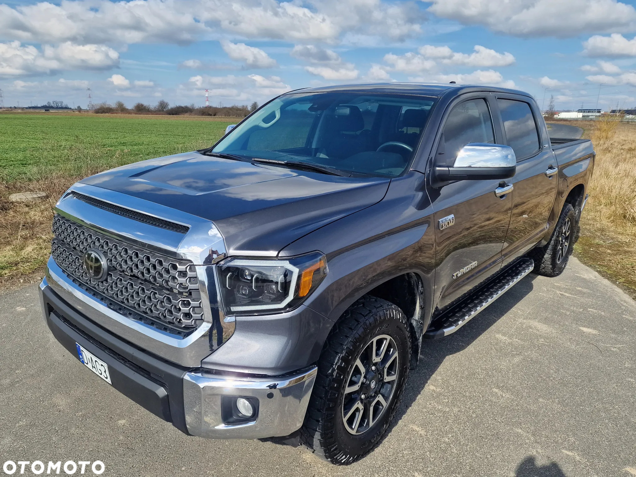 Toyota Tundra - 10