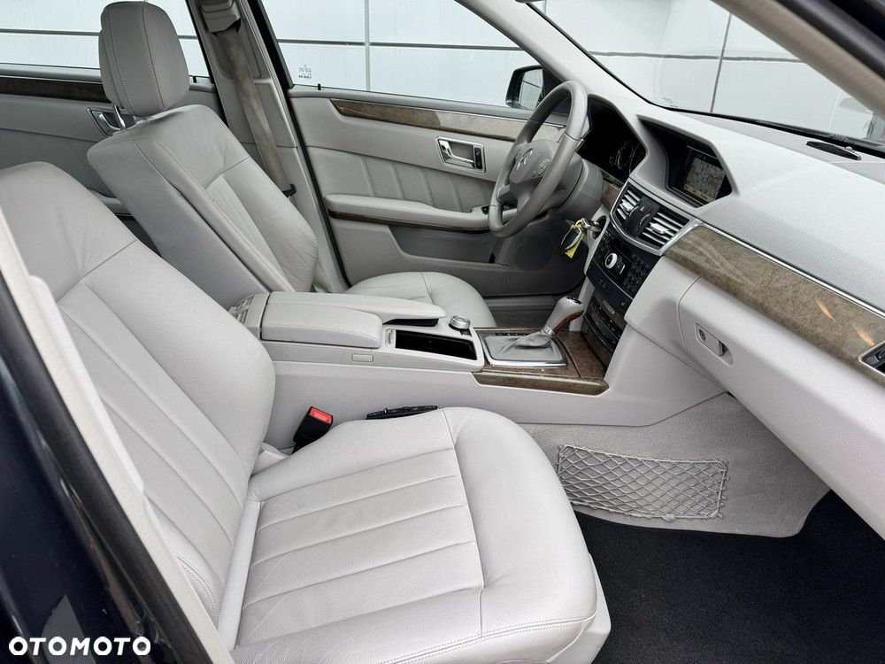 Mercedes-Benz Klasa E - 20