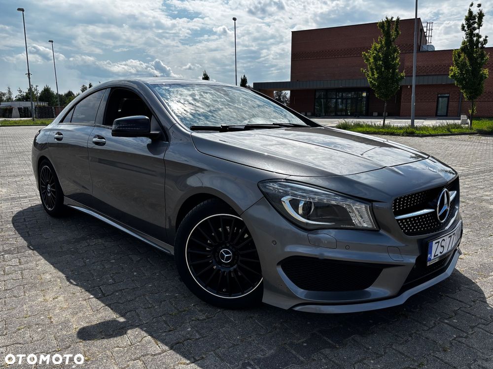 Mercedes-Benz CLA 180 7G-DCT AMG Line - 1
