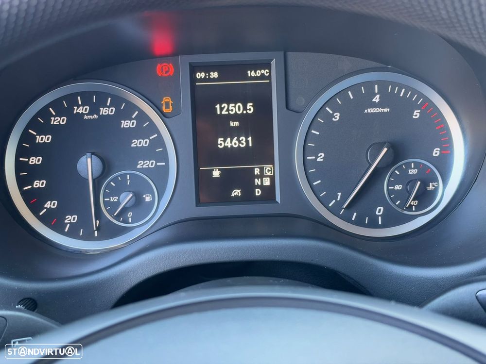 Mercedes-Benz Vito Tourer - 23