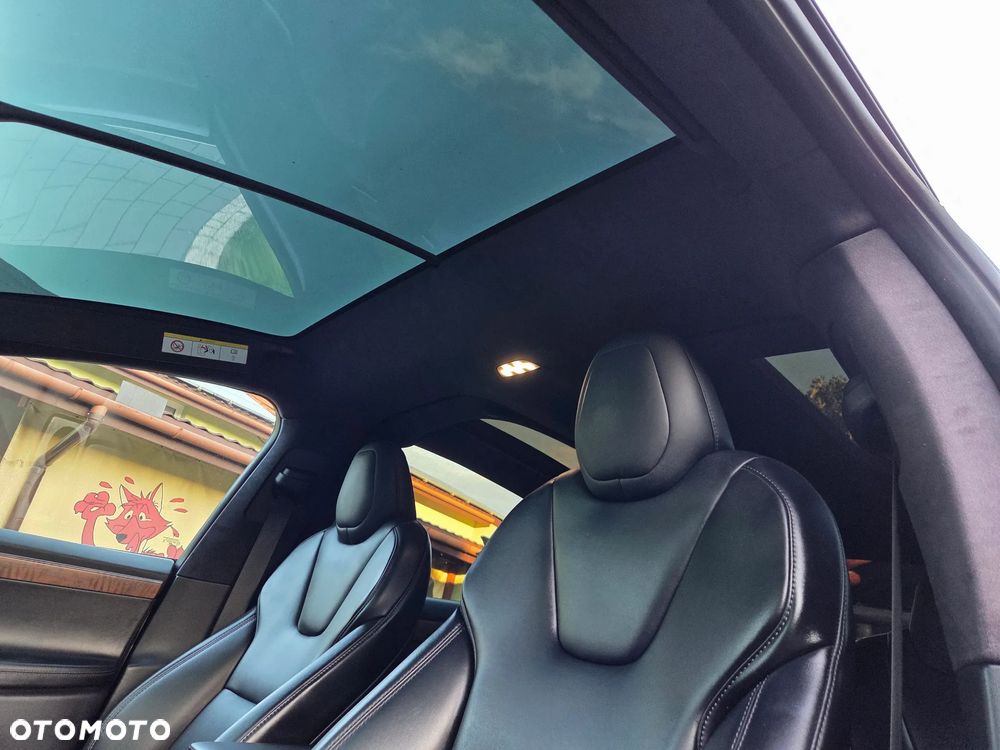 Tesla Model X Maximale Reichweite - 24