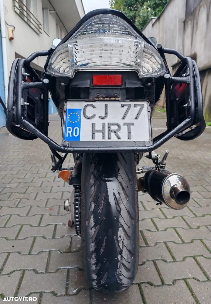 Honda VFR 800F V-Tec - 9