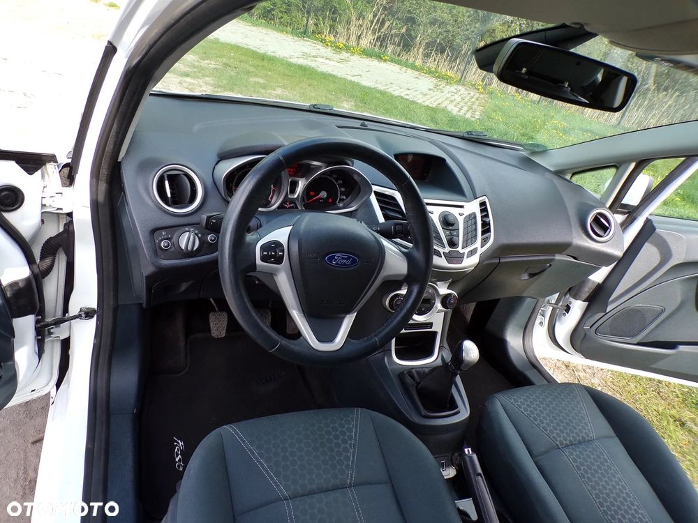 Ford Fiesta 1.25 Titanium - 14
