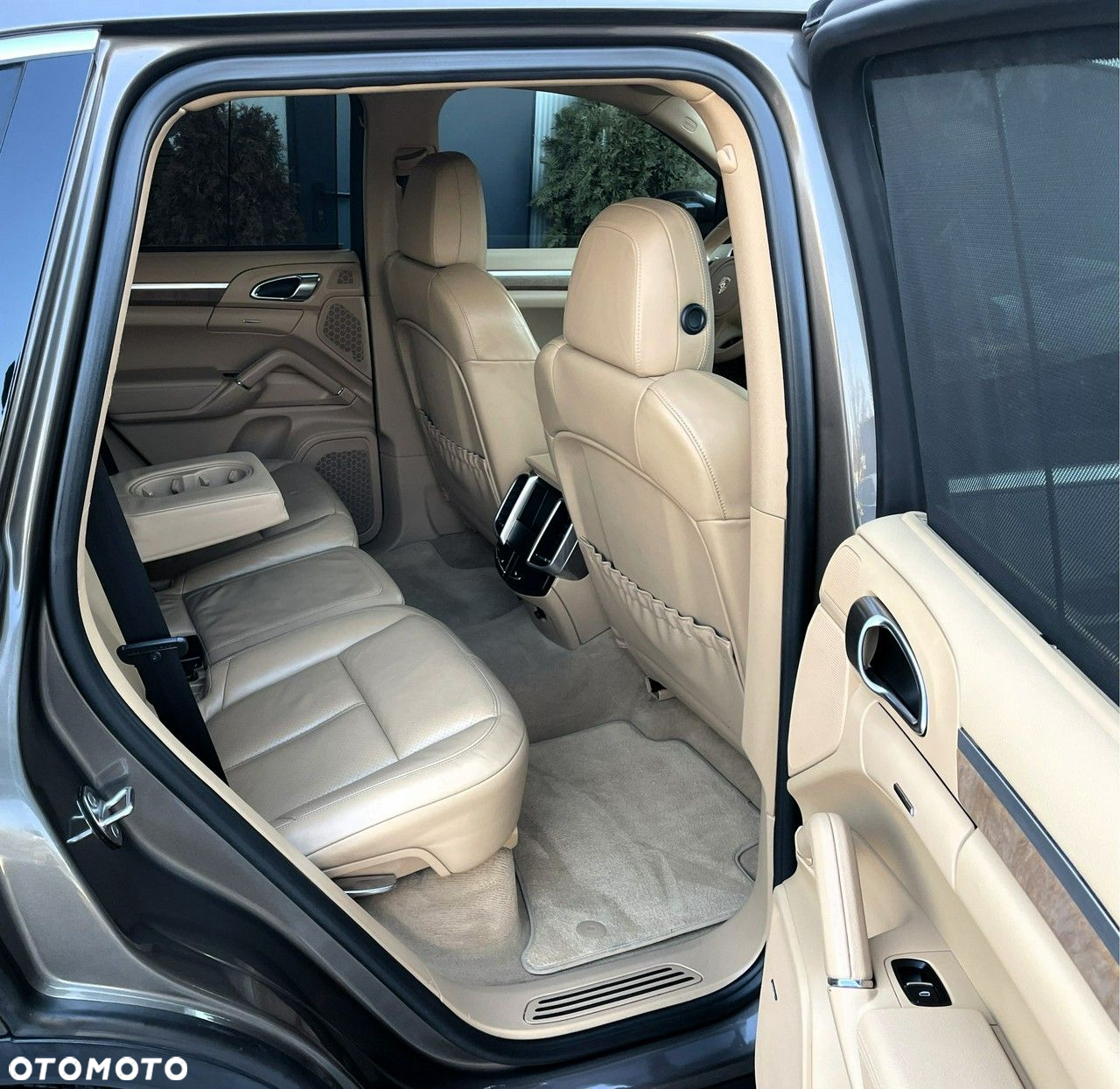 Porsche Cayenne - 31