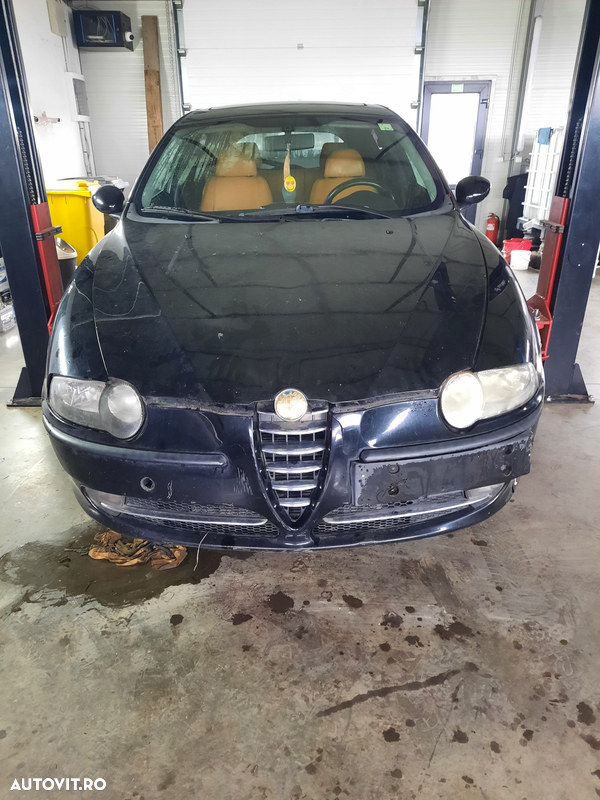 Dezmembrez  Alfa Romeo 147