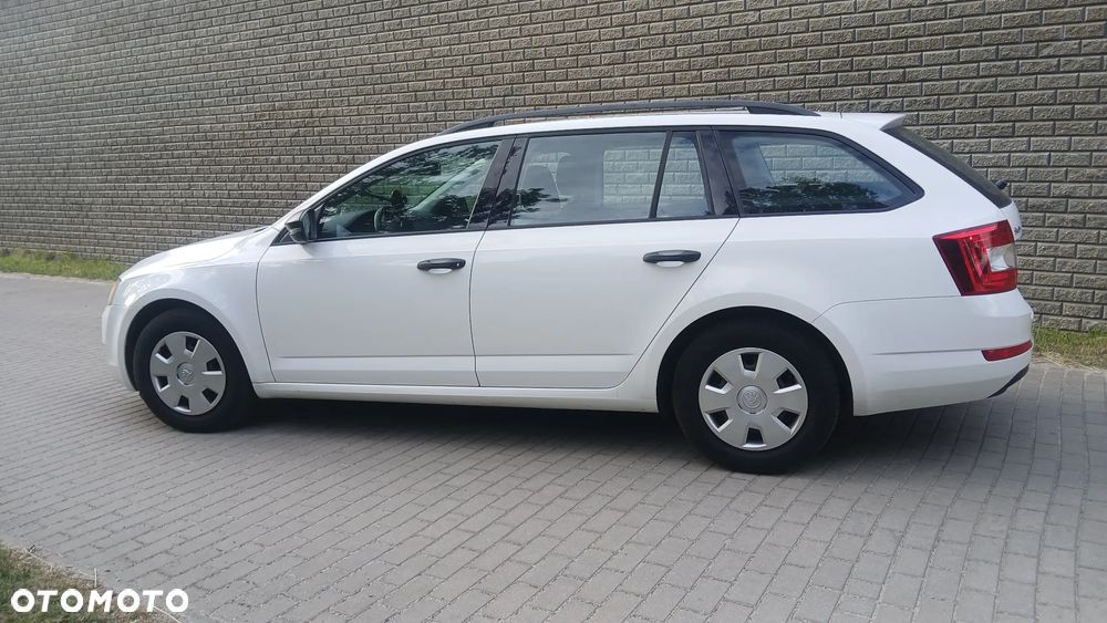 Skoda Octavia 1.6 TDI Active - 9