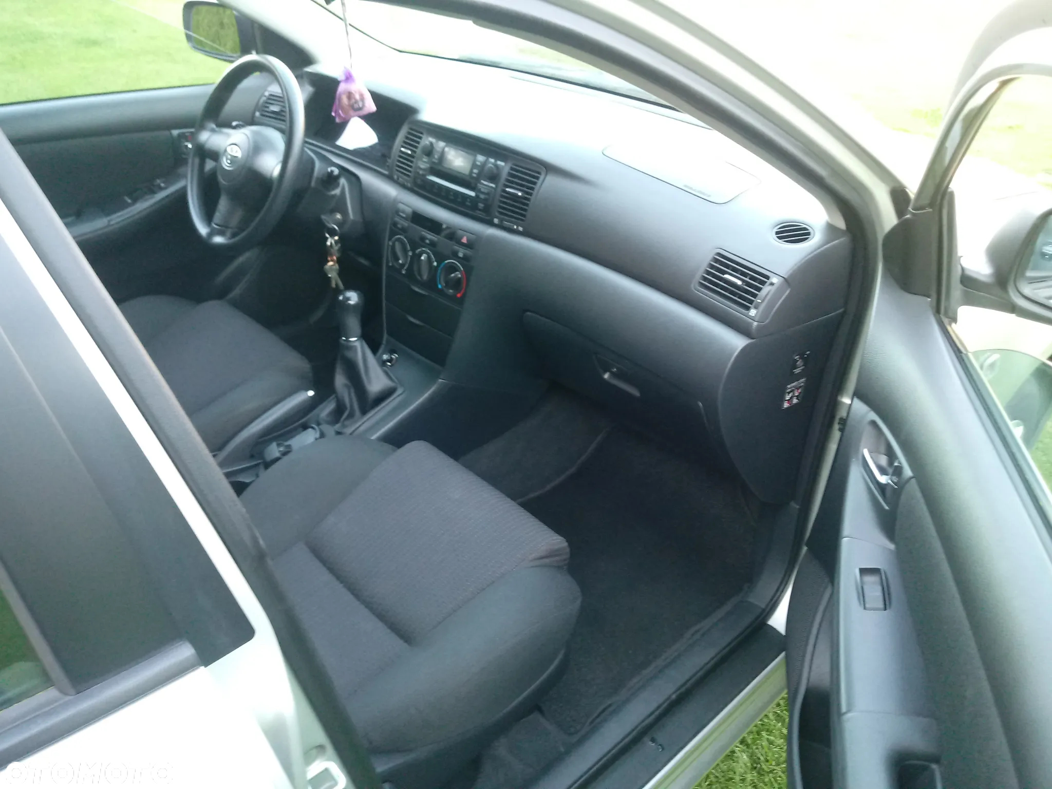 Toyota Corolla - 5
