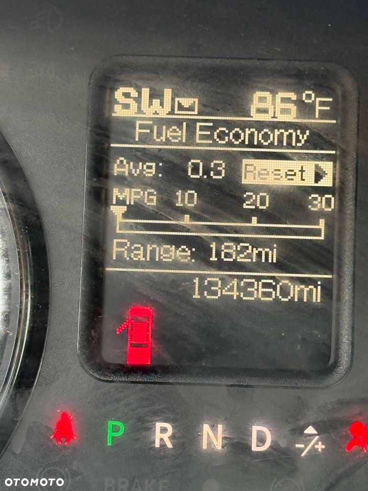 RAM 1500 Crew Cab Shortbed Laramie - 32