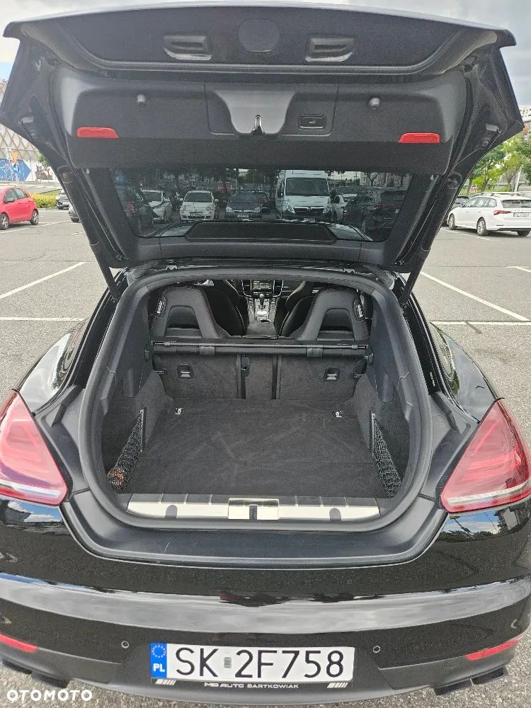 Porsche Panamera GTS - 24