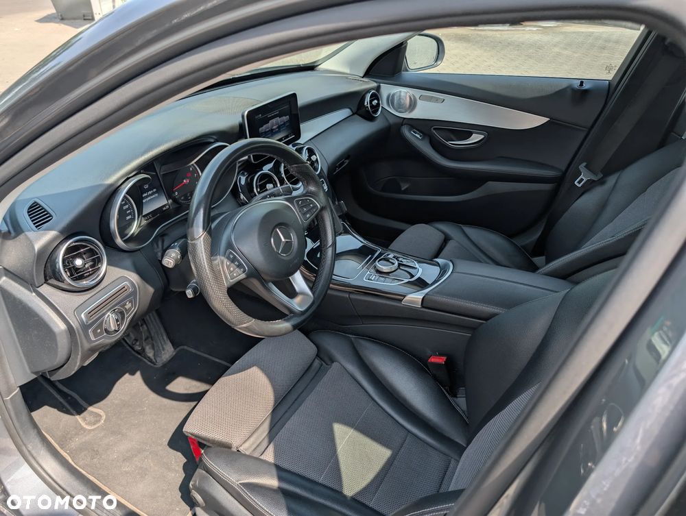 Mercedes-Benz Klasa C 200 4-Matic 7G-TRONIC - 10