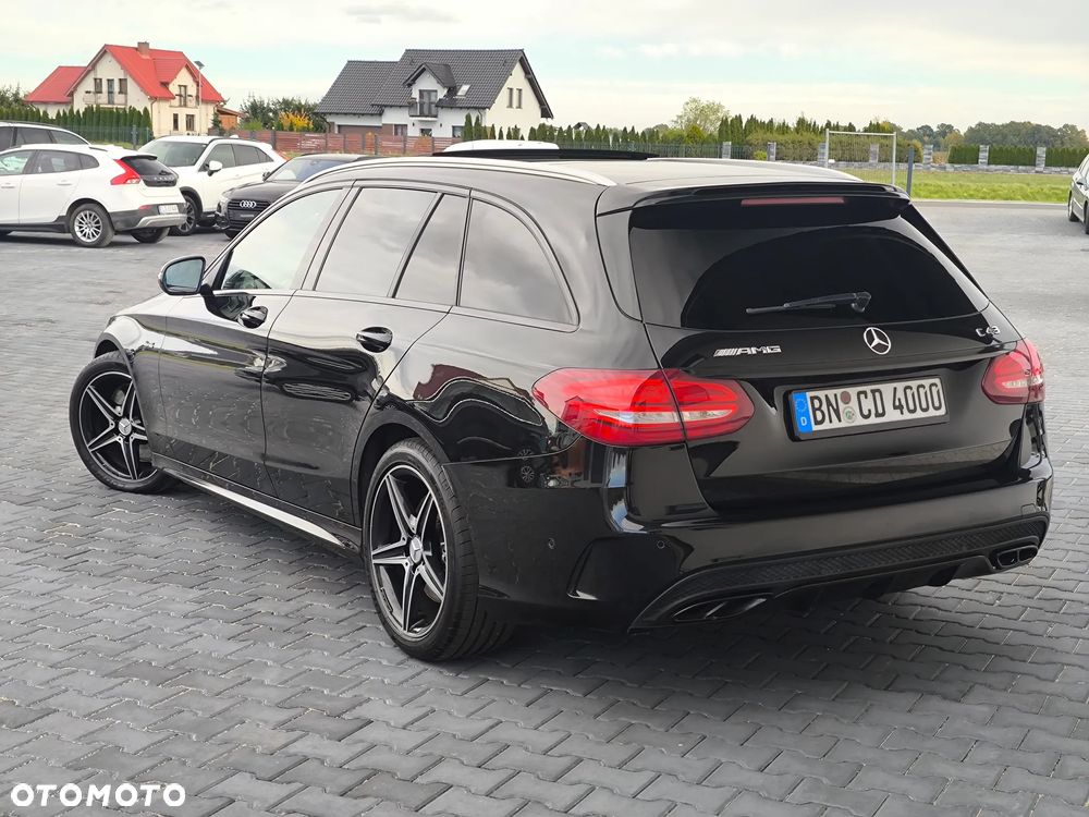 Mercedes-Benz Klasa C AMG 43 4-Matic - 11