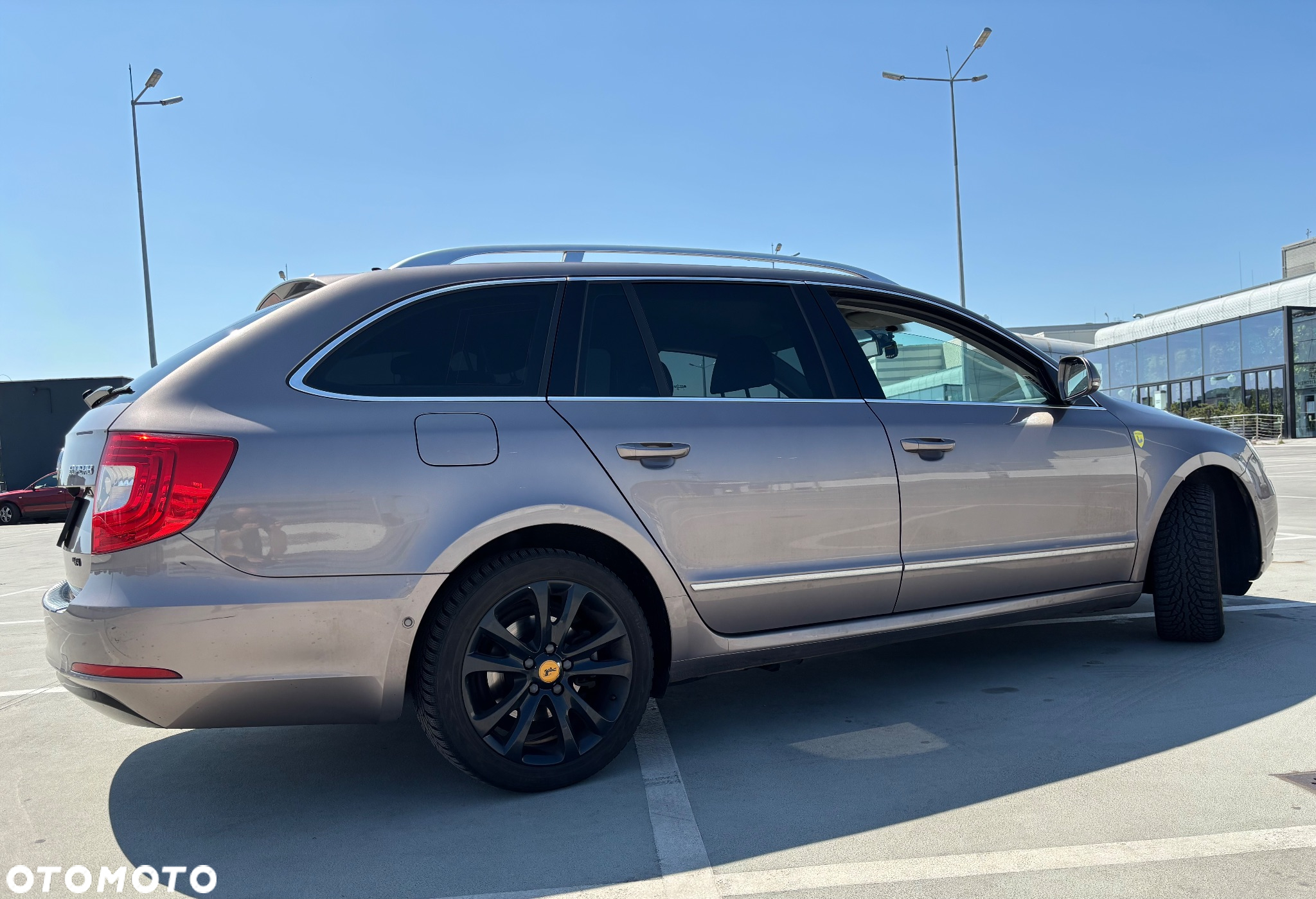 Skoda Superb 2.0 TDI Elegance DSG - 5