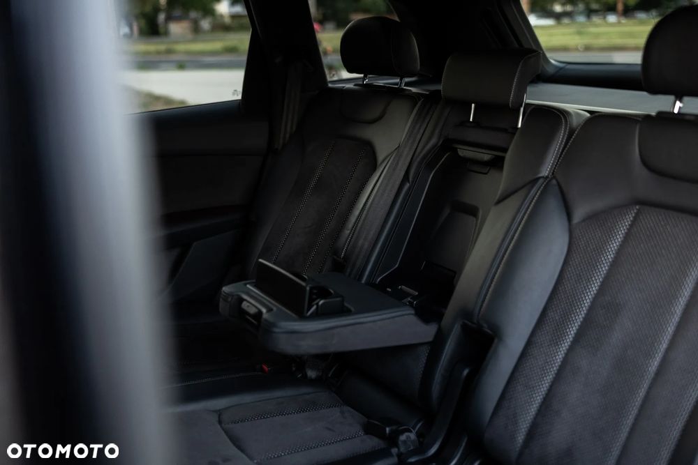 Audi SQ7 4.0 TDI Quattro Tiptronic - 33