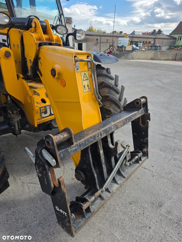 JCB 535-95 AGRI SUPER + 2 łyżki + widły - 36