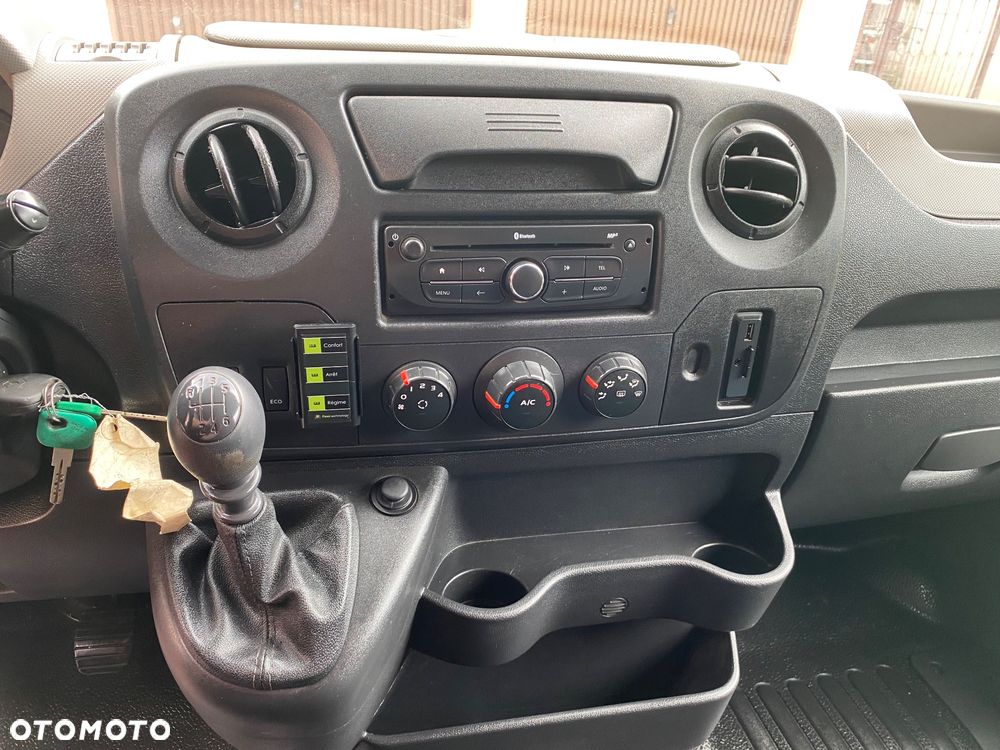 Renault MASTER L3 H2 z regałem warsztatowym , stan bardzo dobry - 39
