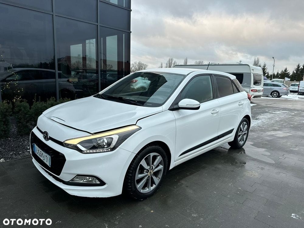 Hyundai i20 - 14