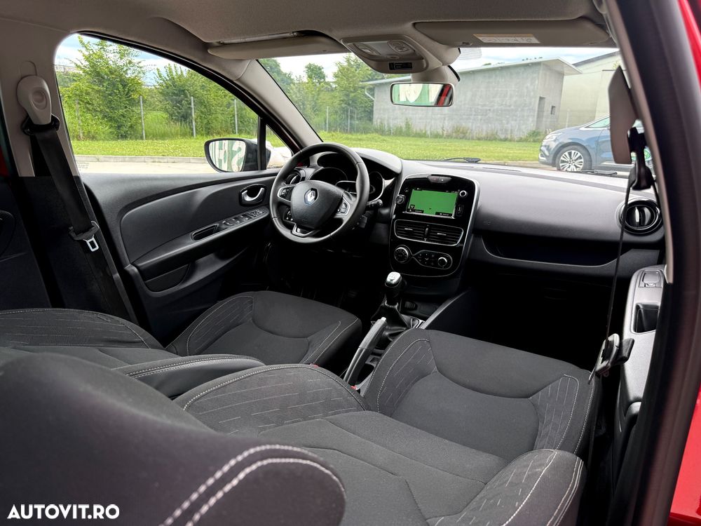 Renault Clio - 9