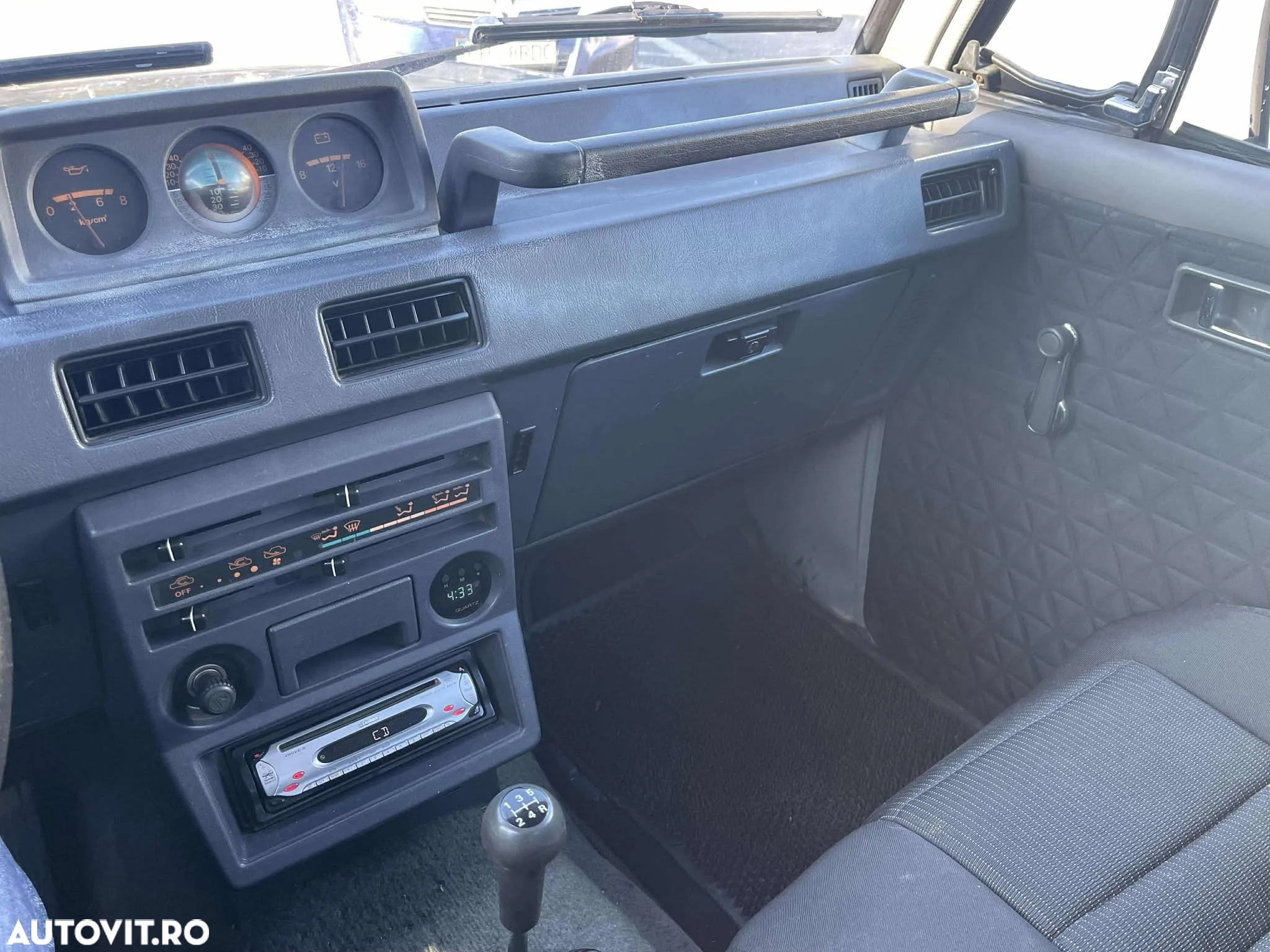 Mitsubishi Pajero - 8