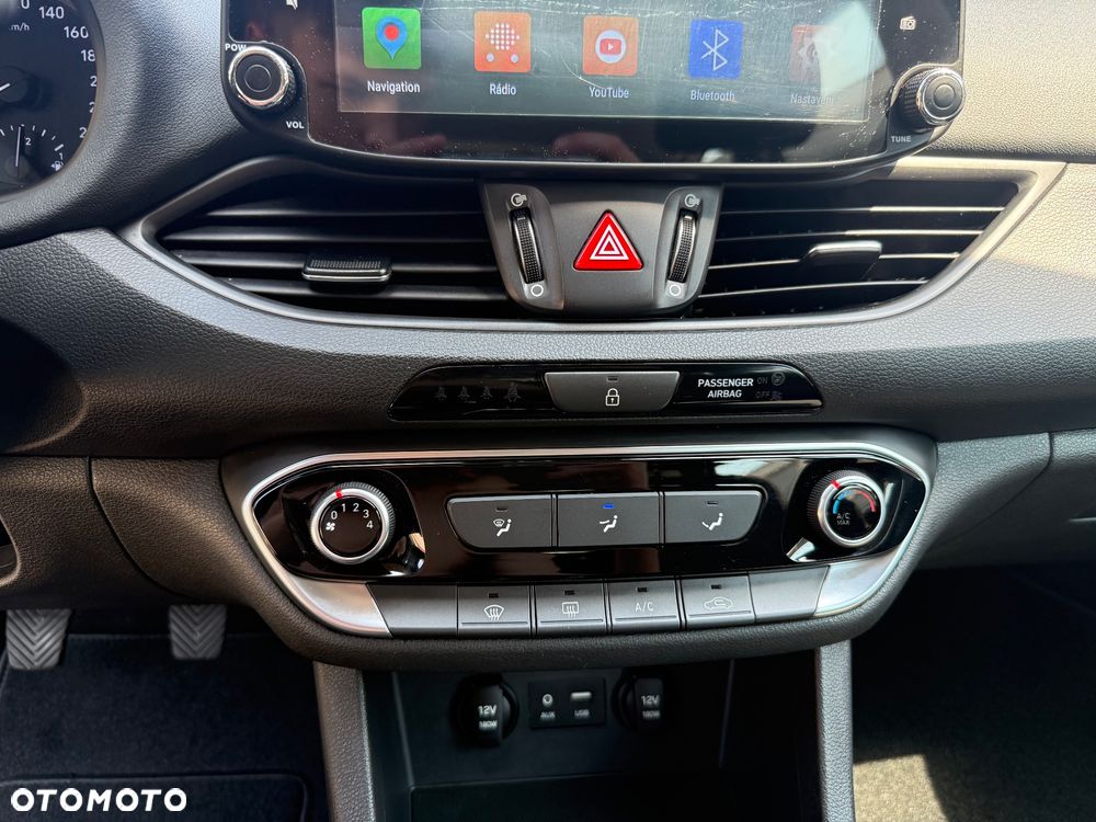 Hyundai i30 1.0 T-GDI YES - 18