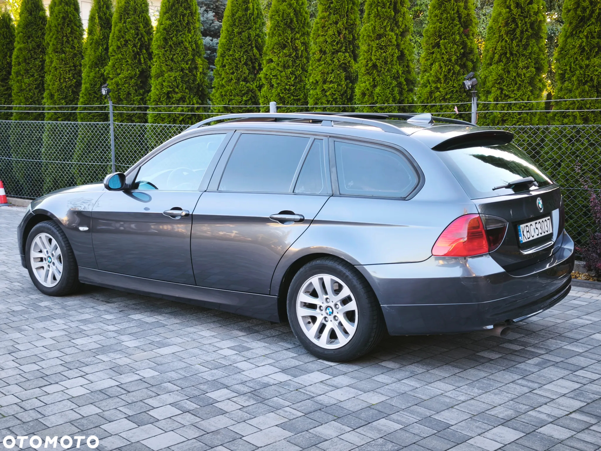 BMW Seria 3 318d DPF Touring - 6