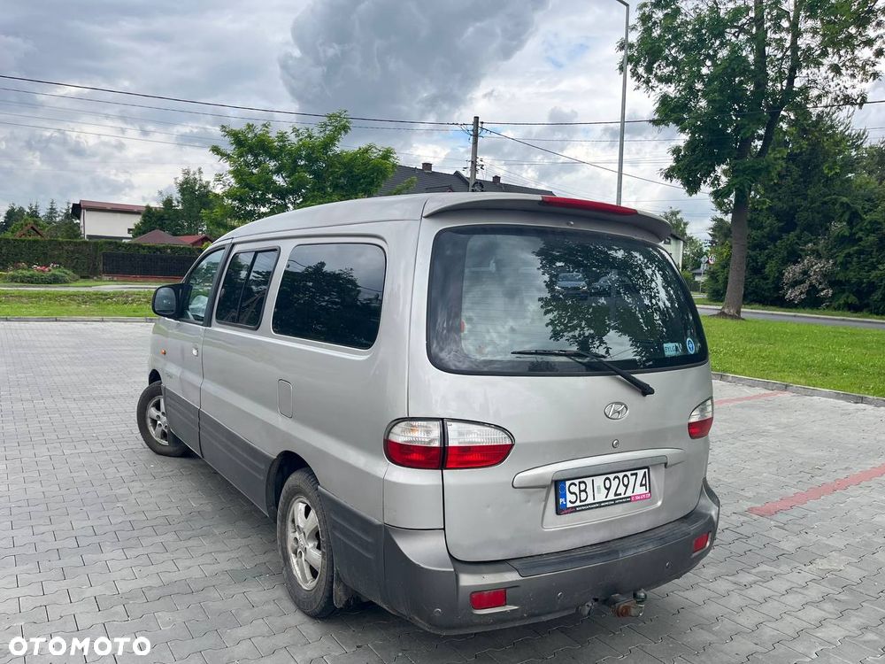 Hyundai H-1 2.5 TCI - 4