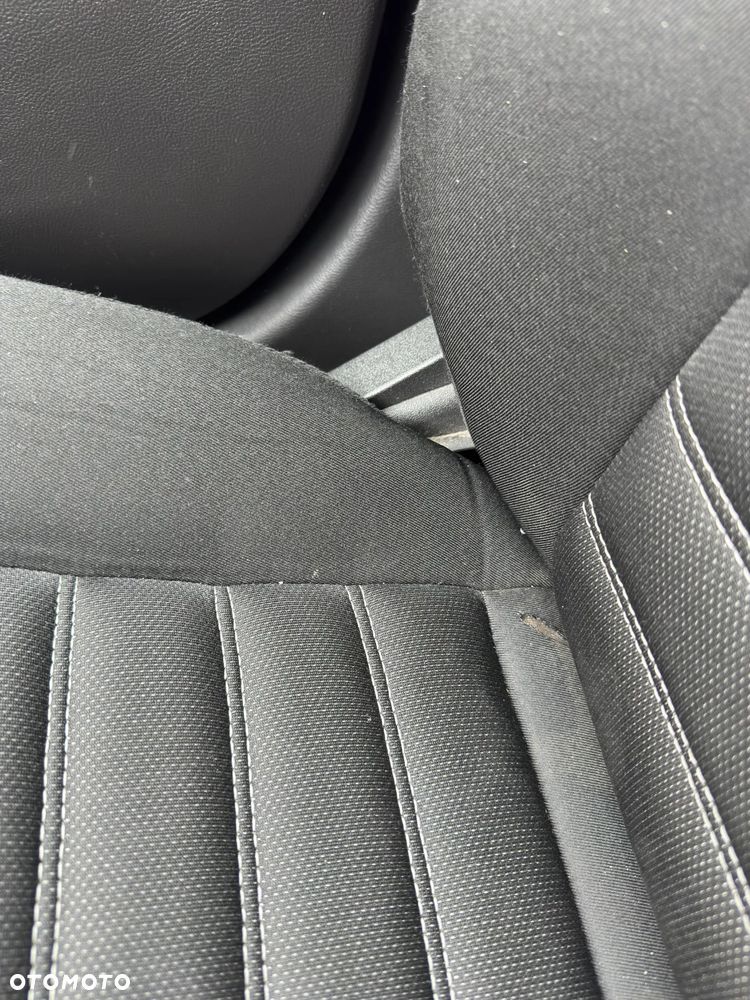 Ford Mondeo 2.0 TDCi Trend PowerShift - 11