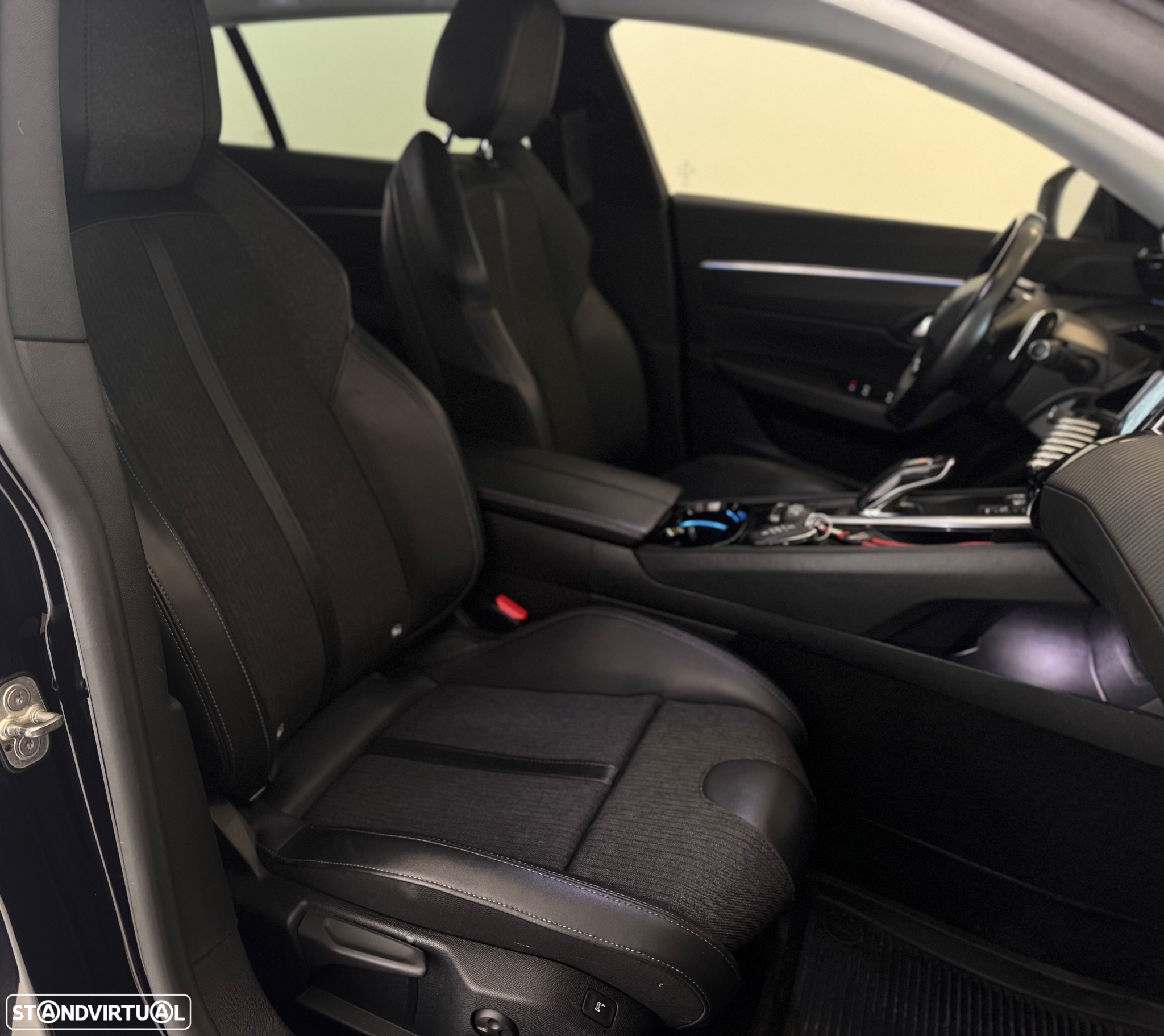 Peugeot 508 SW 1.5 BlueHDi Allure Pack EAT8 - 27