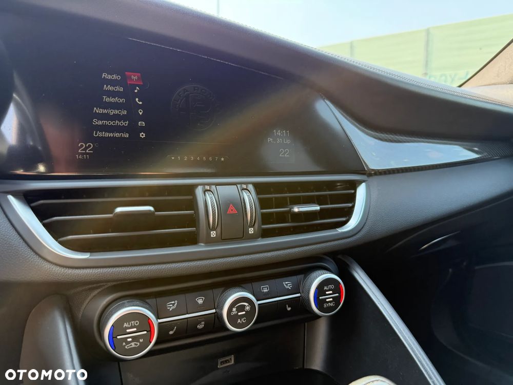 Alfa Romeo Giulia 2.2 D Turbo Veloce TI Q4 - 19