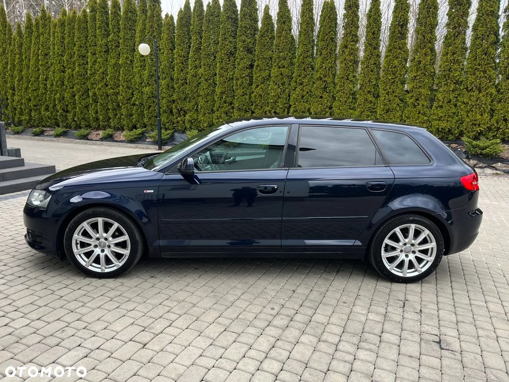 Audi A3 Sportback 2.0 TDI DPF Ambiente - 2
