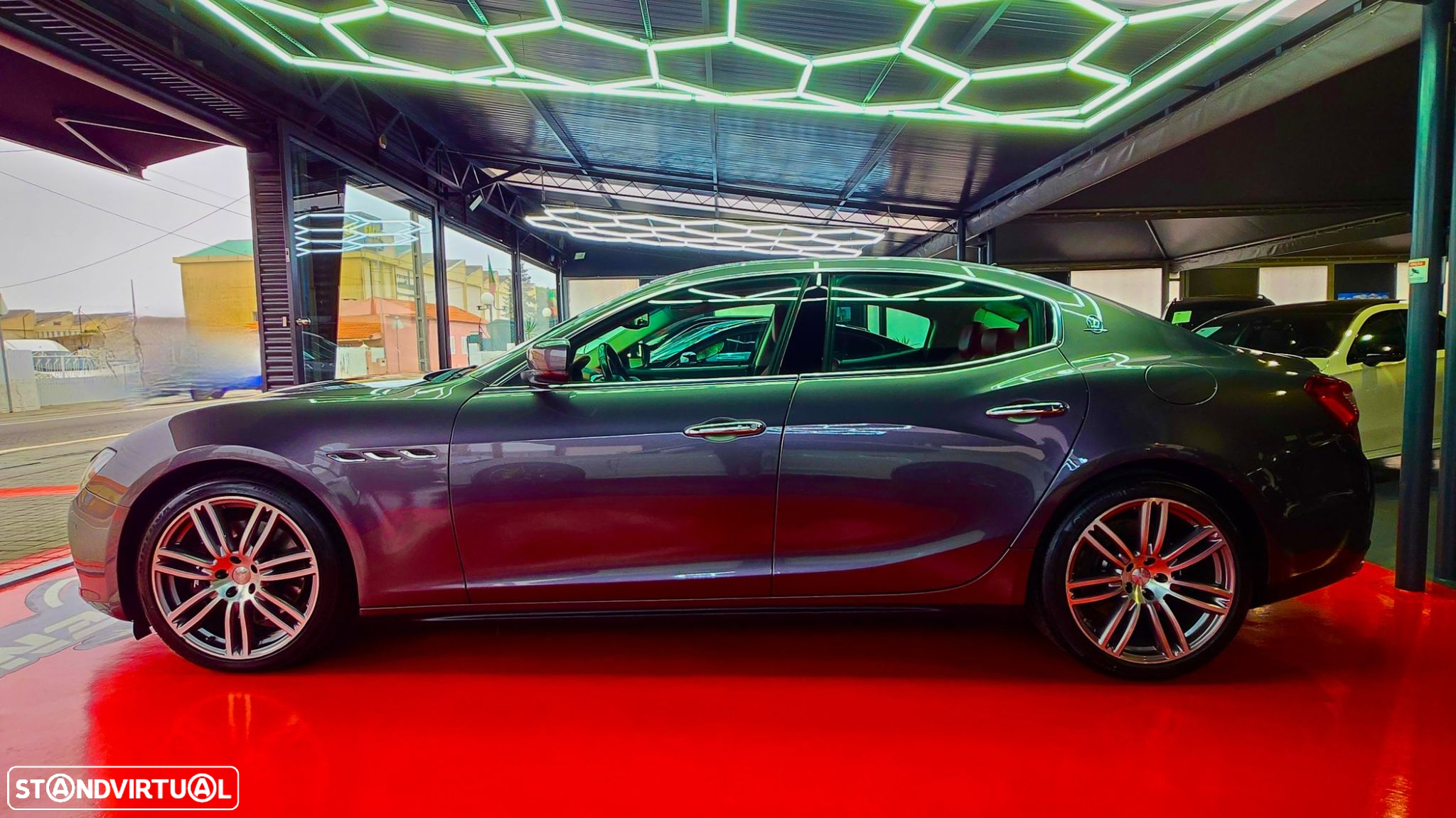 Maserati Ghibli 3.0 V6 - 4