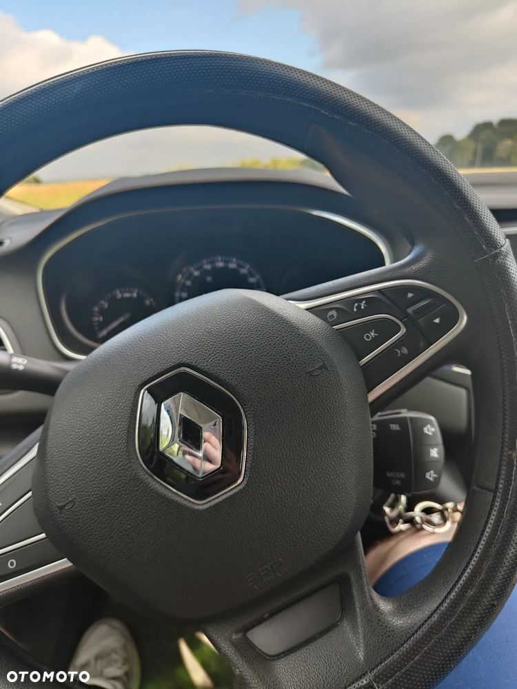Renault Megane 1.3 TCe FAP Life - 8