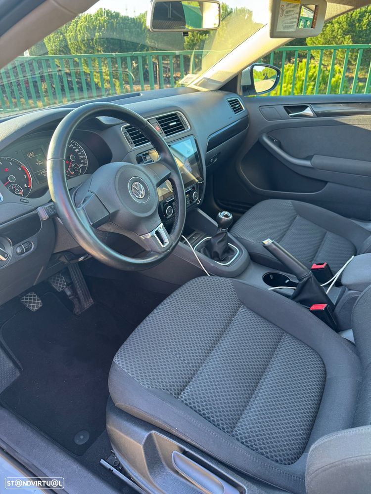 VW Jetta 1.2 TSi Comfortline - 7