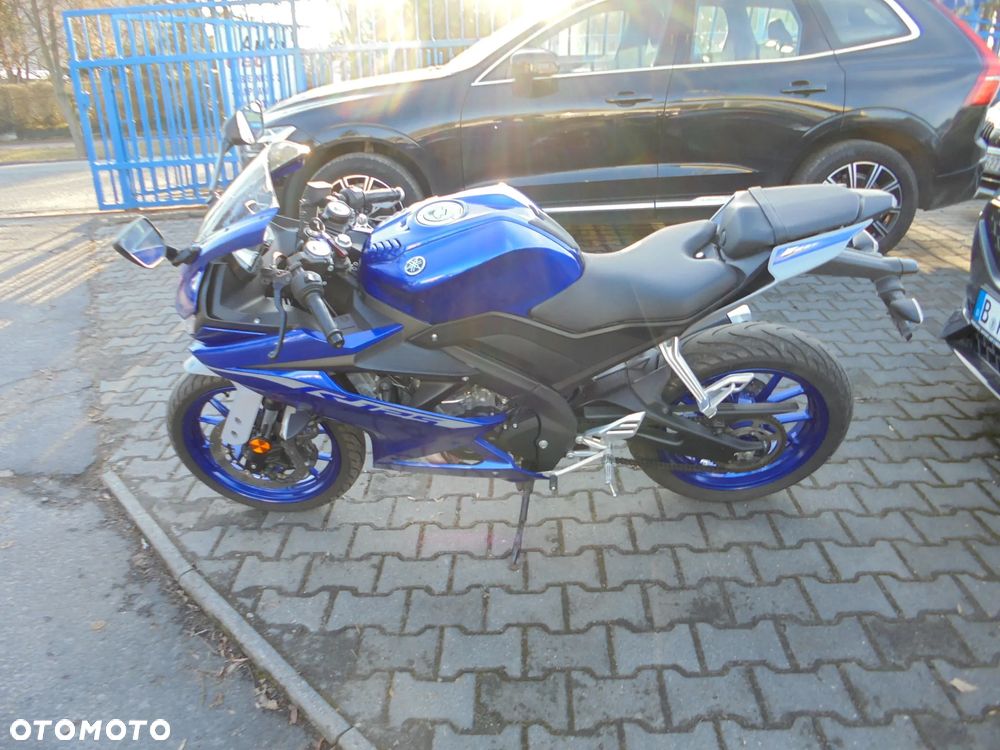 Yamaha YZF - 19