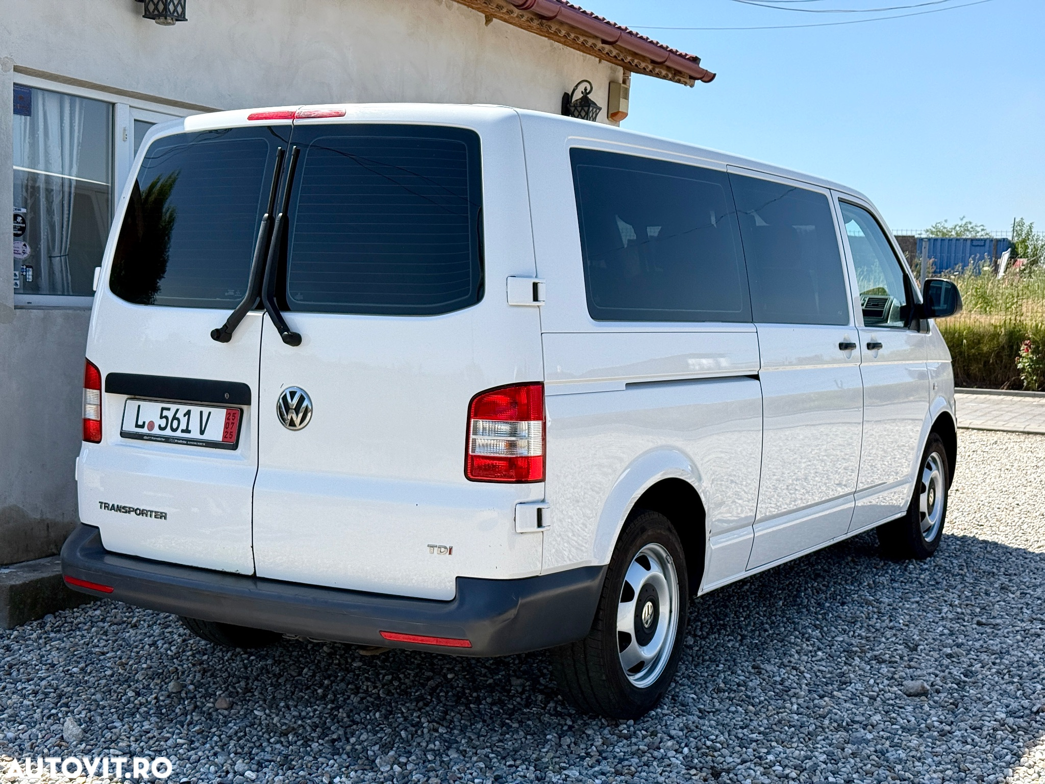 Volkswagen Transporter - 4