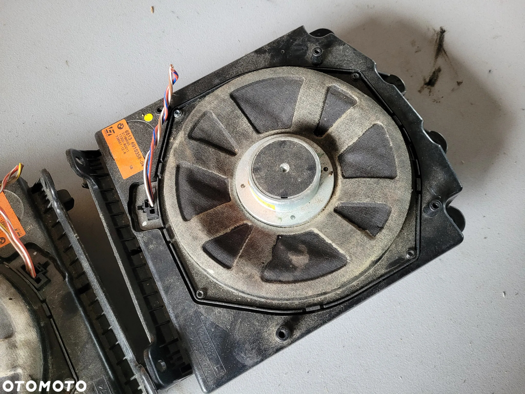 Głośnik niskotonowy subwoofer BMW E60 E61 2006r 6919357 6919358 Logic7 - 3