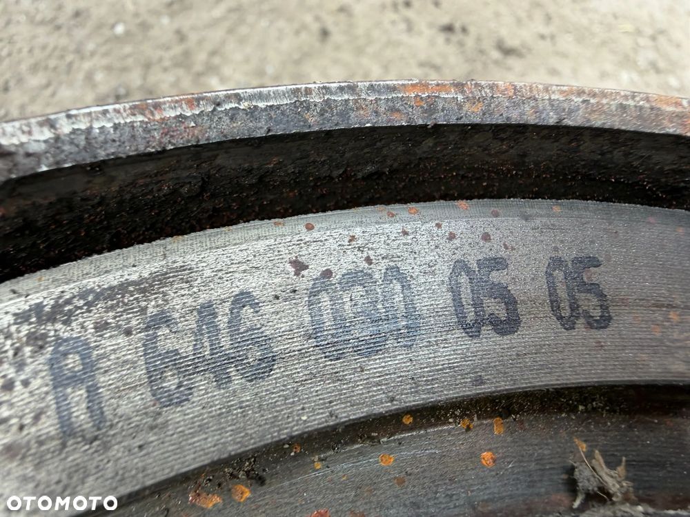 Sprzęgło dwumasa A6460300505 2.2 CDI Mercedes - 4