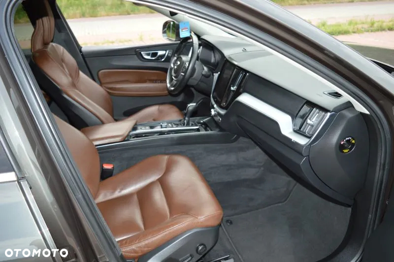 Volvo XC 60 D3 Momentum - 21