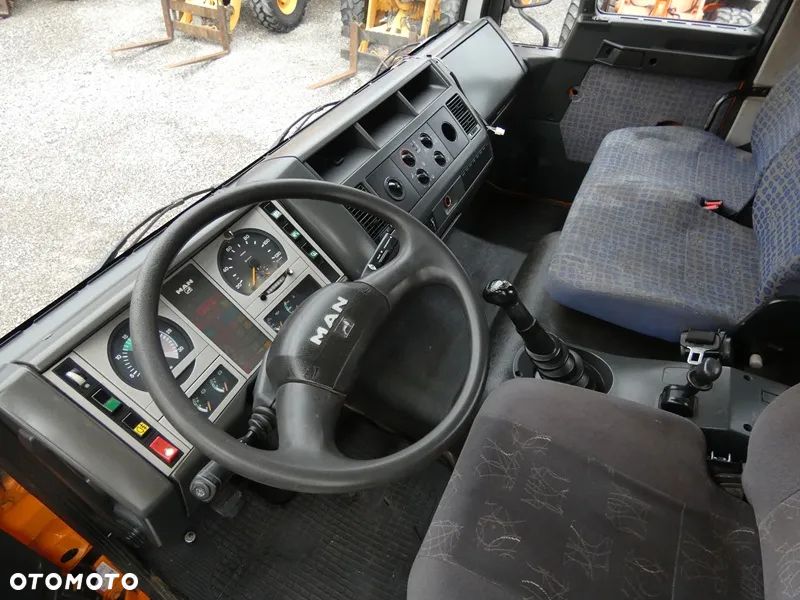 MAN LE 18.250 Z Niemiec / Wywrotka 4x4 z reduktorem / - 14