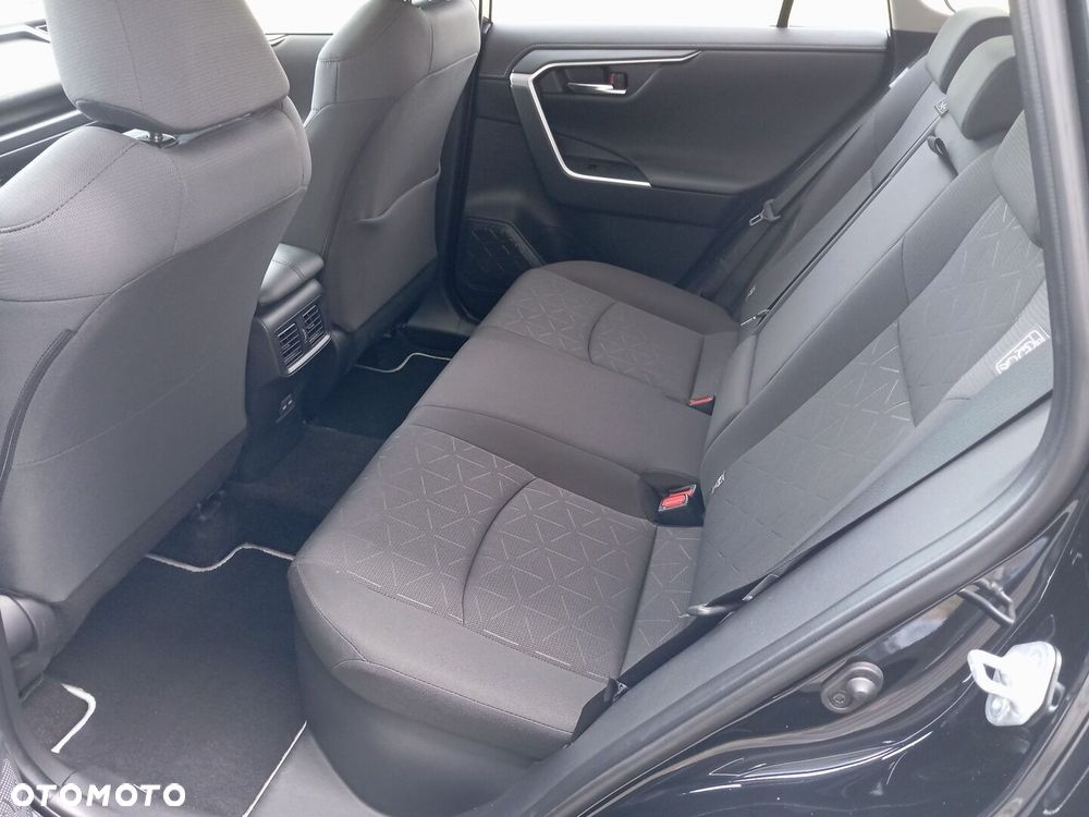 Toyota RAV4 - 9