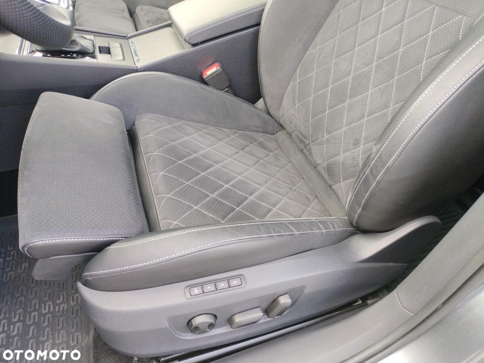 Skoda Superb 2.0 TSI Sportline DSG - 12