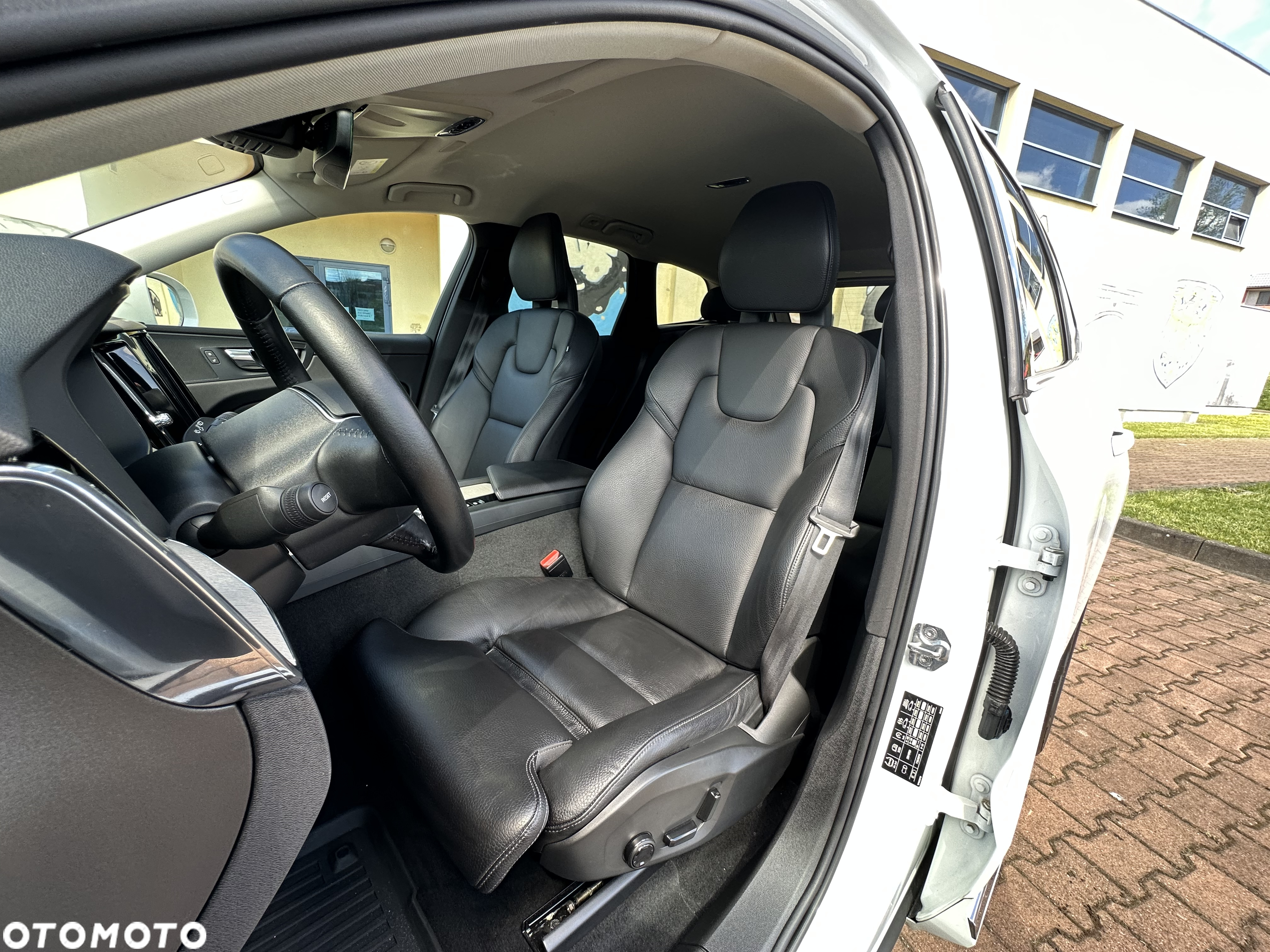 Volvo XC 60 D5 AWD Inscription - 27