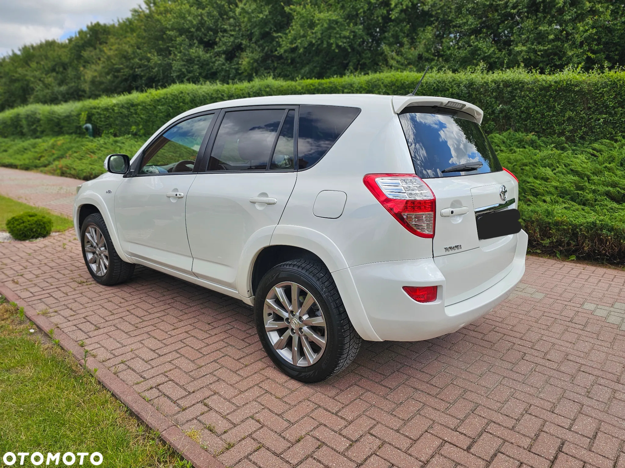 Toyota RAV4 2.2 D-4D 4x4 Automatik Executive - 4