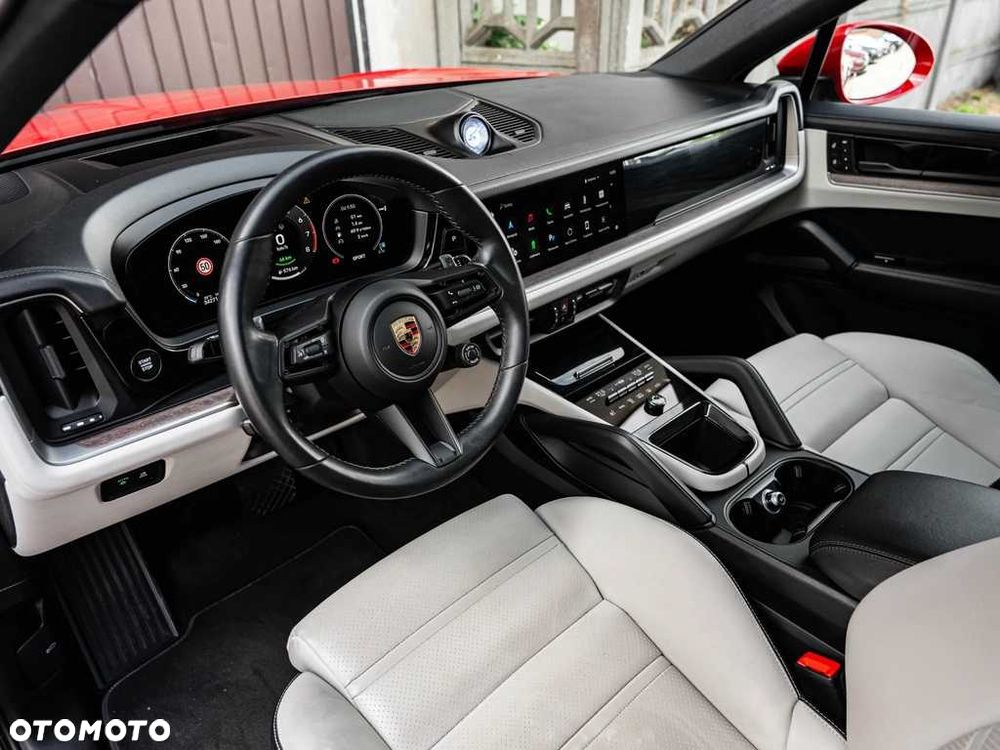 Porsche Cayenne - 6