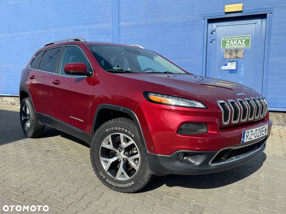 Jeep Cherokee - 1