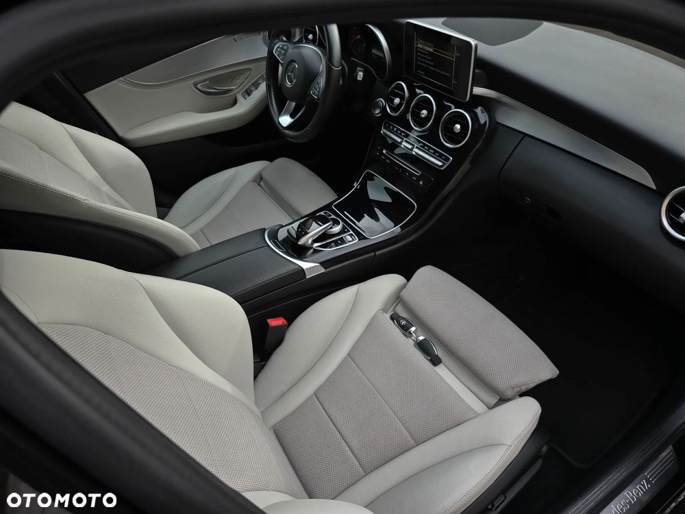 Mercedes-Benz Klasa C 250 (BlueTEC) d 7G-TRONIC AMG Line - 20