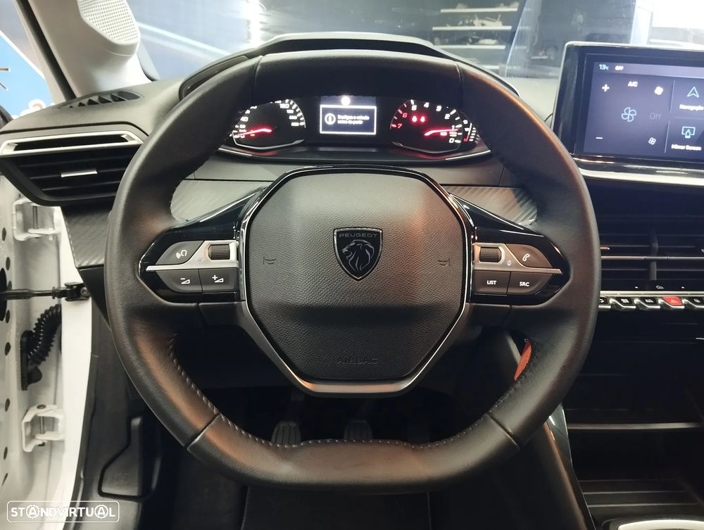 Peugeot 208 1.2 PureTech Active Pack - 14